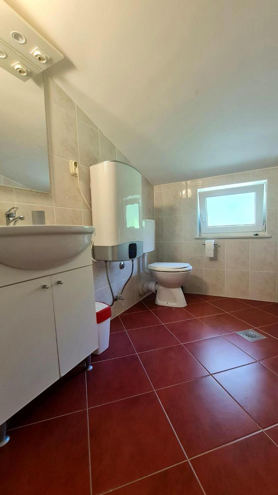 Apartment Ante Дуги Рат Екстериор снимка