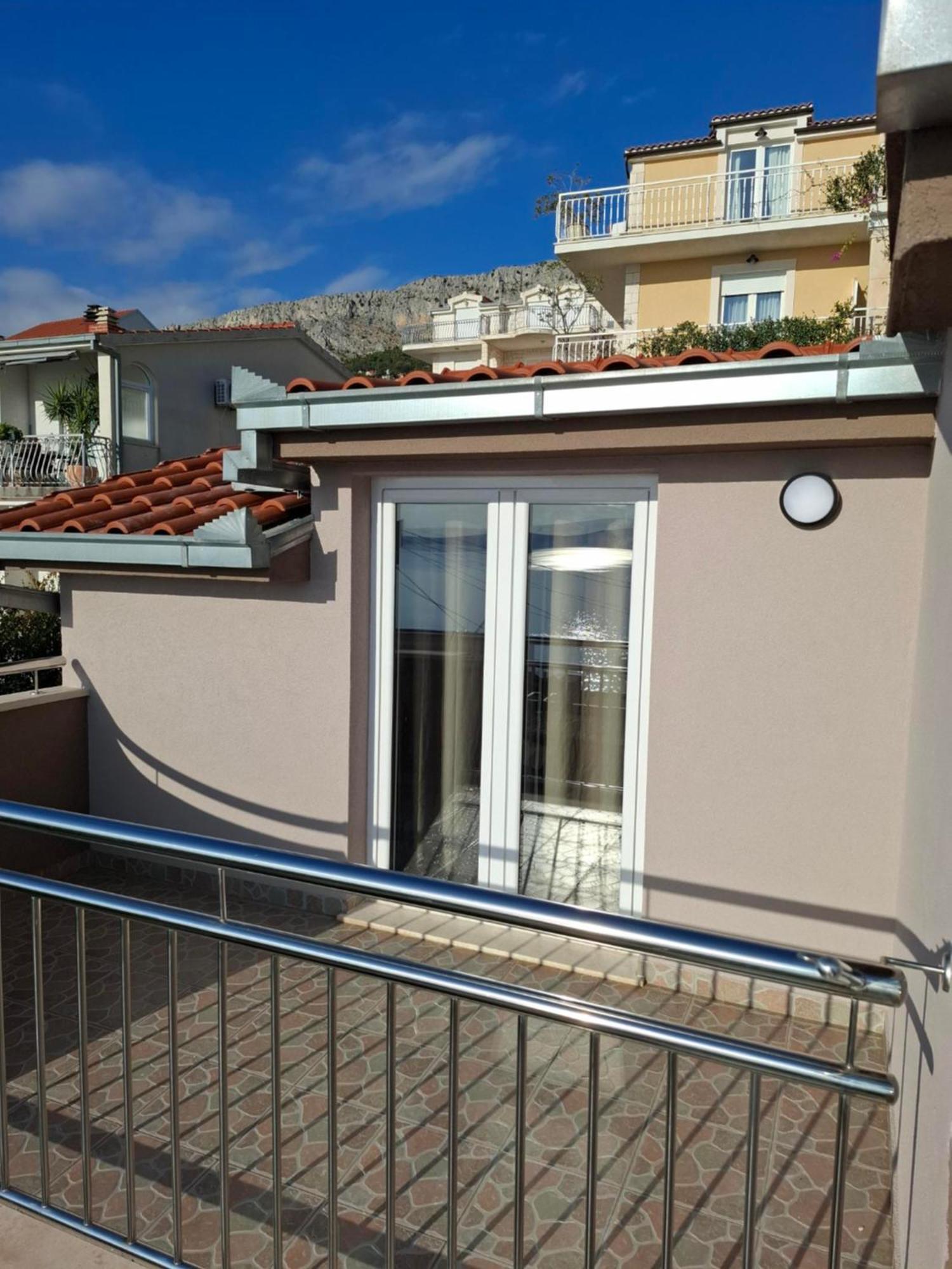 Apartment Ante Дуги Рат Екстериор снимка